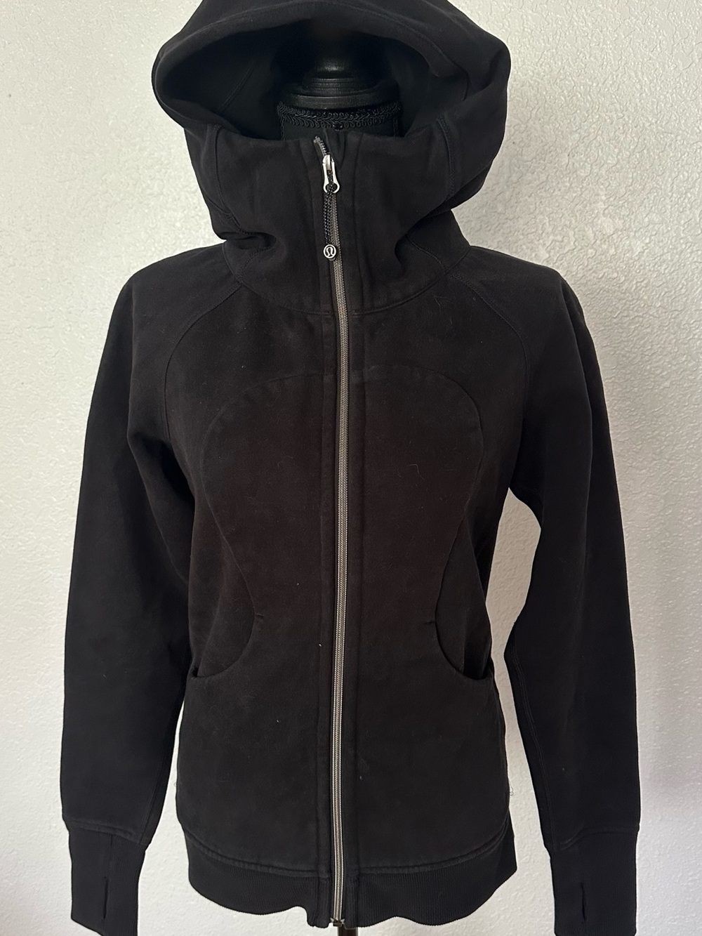 lululemon athletica Black Hooded Zip Jacket Size 6/Small